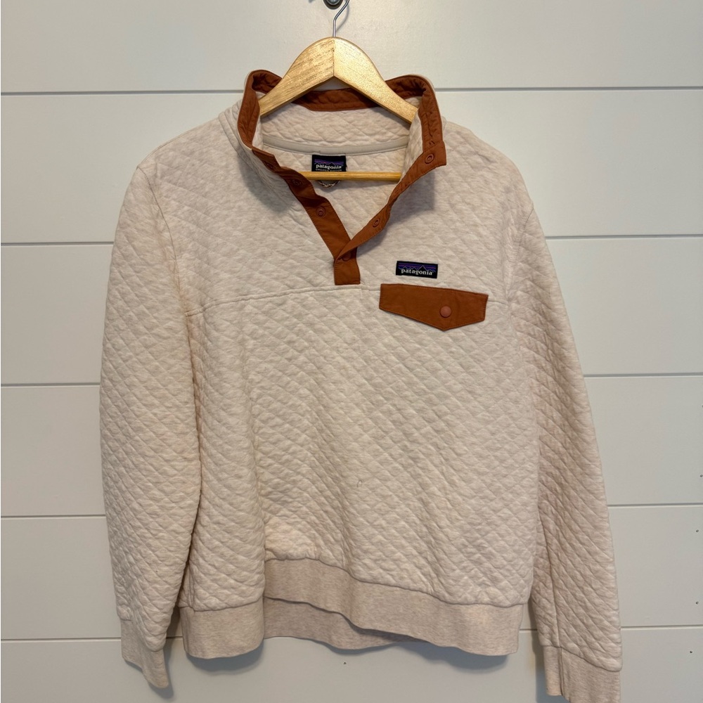Patagonia women’s Cream Quilted Snap-T Pullover with Brown Accents